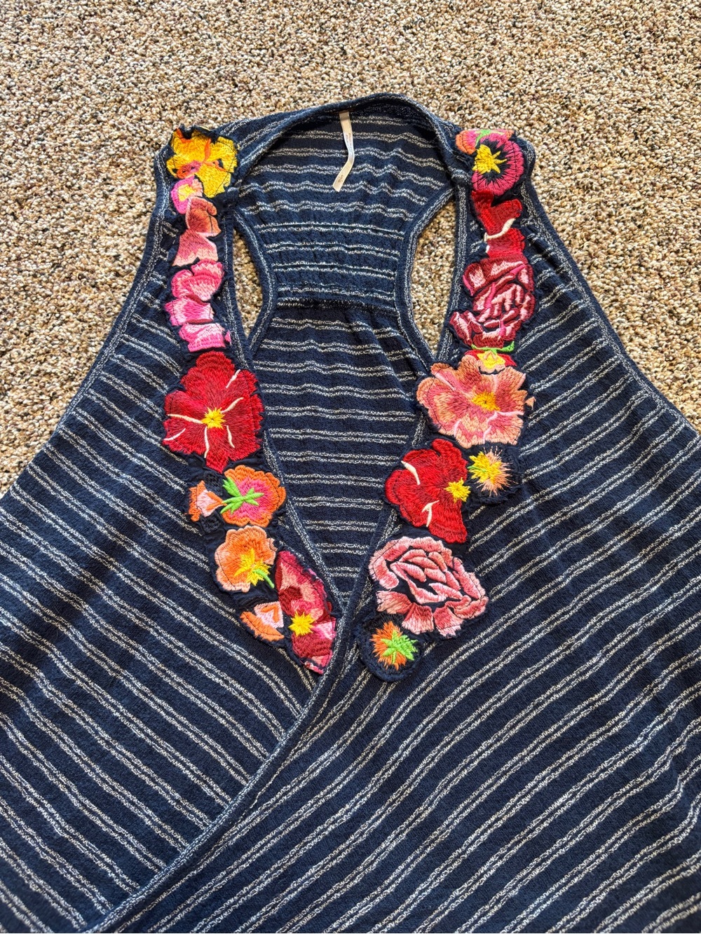 Free People Frida floral embroidered faux-wrap tank top Small Racerback Flowy - Picture 3 of 5